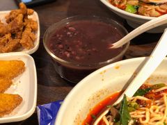 -爆炸头阿姨小四川正宗川味小吃(无任何分店)