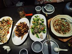 -五谷丰登农家院·地道胶东菜·海鲜烧烤(威海店)