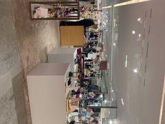 -文艺复兴百货(米兰大教堂广场店)