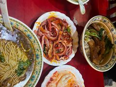 -金杨拉面王小吃面馆·牛三宝面·红烧牛肉粉