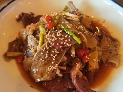 -临界音乐酒馆·小龙虾·江湖菜(华熙LIVE·鱼洞店)