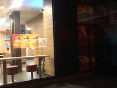 -麦当劳(乳山路店)