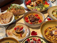 -Mogul Eatery·大亨餐酒馆