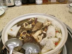 -杨记山珍鸡煲菌汤锅