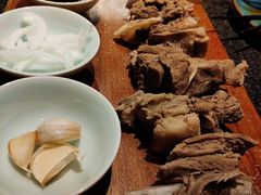 宁夏盐池滩羊手抓肉-丝路金桃·新疆菜(徐汇店)