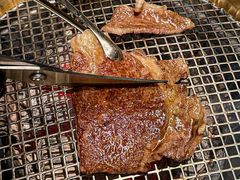 -铭牛烧肉·和牛海鲜自助(高新月牙湖店)