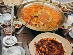 -野山舂·贵州现舂酸汤牛肉(东山店)