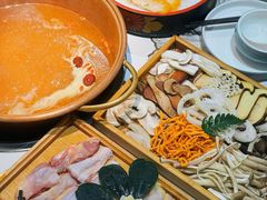 -花菇朵 ll 野生菌锅·精品滇菜(后沙峪店)