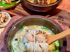 -良米山·云南野生菌过桥米线(上海首店)