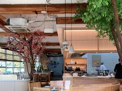 -蜜桃餐厅·伴山(湖滨商业街店)