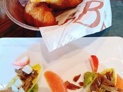 餐前欧式面包-YUE·6·西式融合餐厅(外滩六号店)