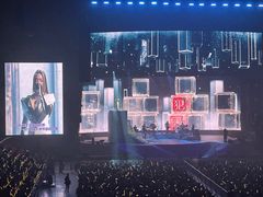 -宝能国际体育演艺中心