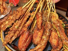 -何师烧烤·香辣蟹·川菜·30年老品牌(太古里旗舰店)