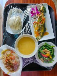 -莲芯花月子会所