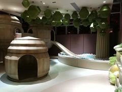 -水桶王国主题餐厅·聚会·生日派对·亲子活动·家庭套餐(亚龙湾希尔顿店)