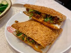 牛肉烧饼-嘉陵楼馋嘴城(簋街总店)