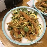 椰子味十足，真的不错 吃到后面汤底有些油了