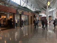 -东荟城名店仓