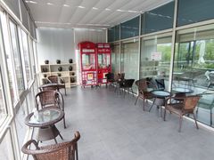 -上海星瀚奔驰4S店(红柳路店)