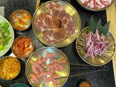 -臻牛烤肉