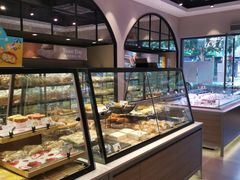 面包甜点陈列柜-巴黎贝甜(万源店)