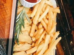 美式风味炸鸡翅配薯条-MIKAKU(万达广场上海宝山店)