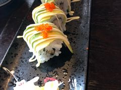 牛油果软壳蟹卷-羽山料理