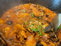 -山河屯铁锅炖·非遗东北菜(南山店)
