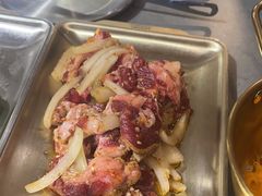 -围炉肉舍•炭烤活鳗•丹东海鲜烤肉(步行街店)