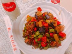 茄子肉丁小公鸡双拼拌面-文三里屯面馆(三里屯店)