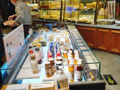 面包甜点陈列柜-多乐之日(西苑龙湖店)