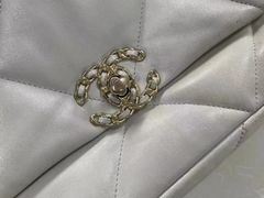 -用真奢侈品名表名包回收中心(朝阳万达店)