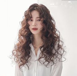 -AYO SALON