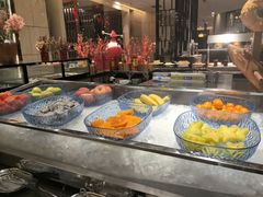 -广州万富希尔顿酒店·感趣自助餐厅·金秋蟹宴生蚝海鲜刺身