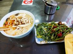 -吕记清真美食城(永兴服装街店)