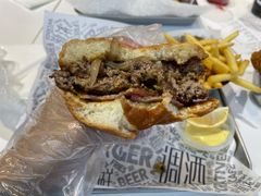 -TRIPS BURGER(大钟寺店)