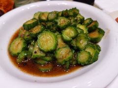 山韭菜花炒丝瓜-锦绣金山人家(友谊店)