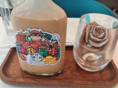冠军玫瑰冰奶茶-柠檬树茶餐厅(海雅缤纷城店)