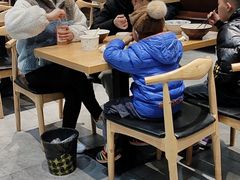大堂-三好食堂(煎饺·馄饨·肉饼米线·盛世广场店)