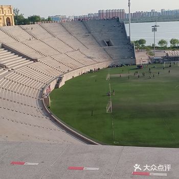 如果闲来没事,可以在这坐一天,发发呆
