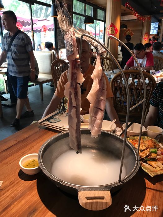 小凤厨顺德鱼坊·经典千层鱼(祈福店)千层鱼锅图片