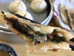 干菜肉麦饼-桐香园小笼包(百井坊巷店)