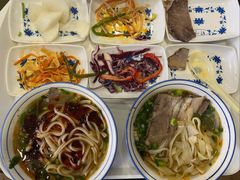 -吾穆勒蓬灰牛肉面·清真(北滨河中路店)