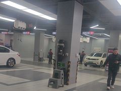 -哈贝卡汽车服务连锁(硕士路店)