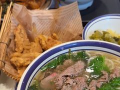 -云阿蛮云南生烫牛肉米线(奉贤路店)