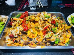 一锹海鲜-冰城小镇音乐串吧·聚会餐厅(百子湾店)