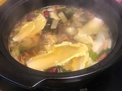 -陆记牛庄·碳锅龙虾烧烤(爱上花园店)