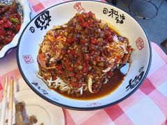 蟹脚捞面-饶品富牛魔王辣味烧菜馆(船山路总店)