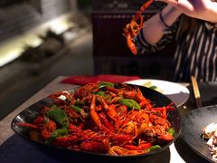 -沪小胖小龙虾(淮海中路旗舰店)