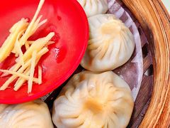 蟹黄汤包-食惠里小笼包面馆(越秀店)